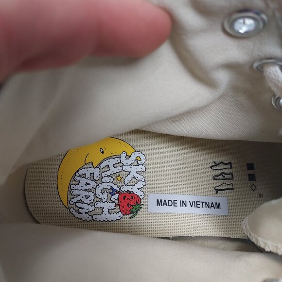 CONVERSE SKY HIGH FARM BLACK STRAWBERRY MOON HIGH TOP SNEAKER - Picture 4 of 9